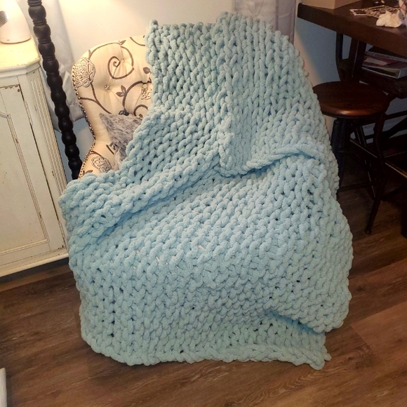Spa blue hand knit /throw - Picture 1 of 5